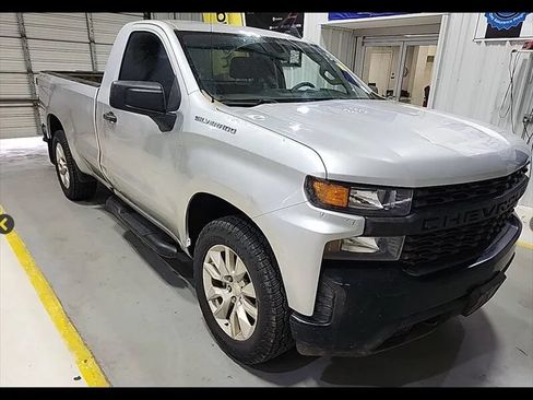 Used 2021 Chevrolet Silverado 1500 W/T w/ WT Value Package AWD/4WD image 2