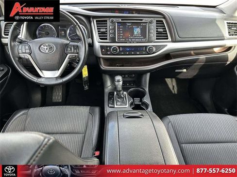 Certified 2019 Toyota Highlander Plus image 18