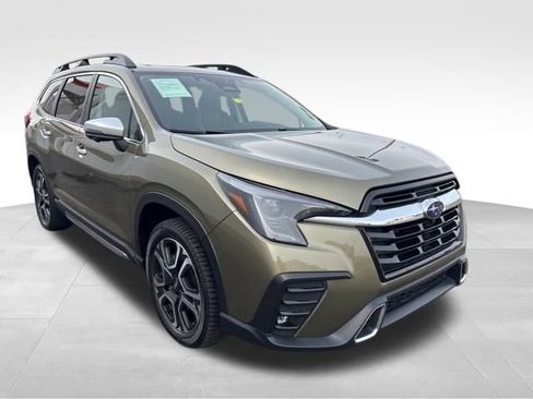 Used 2023 Subaru Ascent Touring image 1
