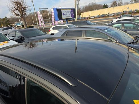 Used 2023 Volkswagen ID.4 Pro S image 9