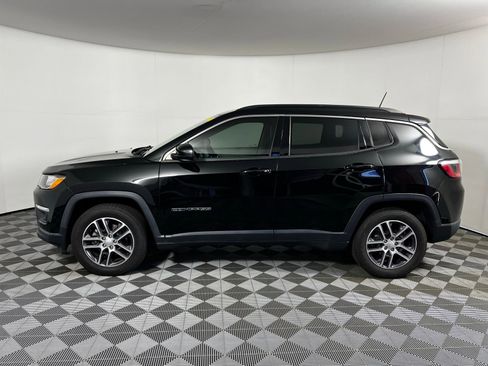 Used 2018 Jeep Compass Latitude w/ Popular Equipment Group image 8