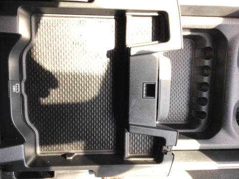 Used 2019 RAM 1500 Big Horn AWD/4WD image 13