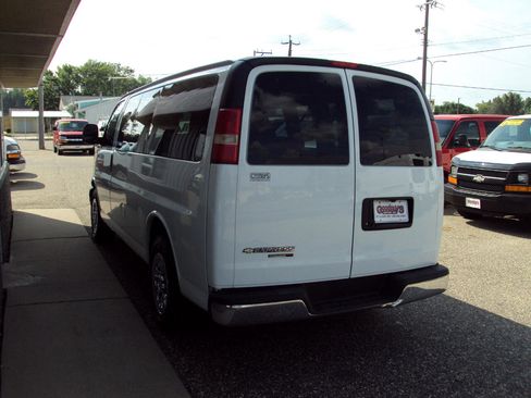 Used 2014 Chevrolet Express 1500 LT w/ LT Preferred Equipment Group image 5