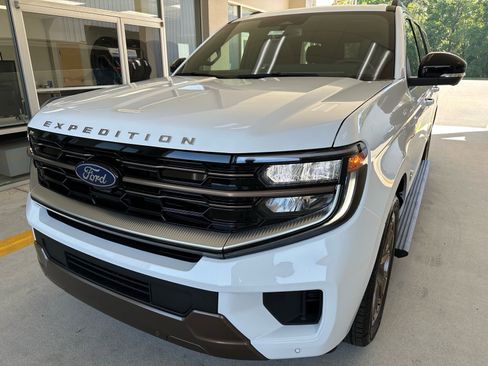 New 2026 Ford Expedition Max King Ranch AWD/4WD image 1