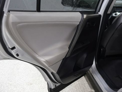 Used 2013 Toyota RAV4 XLE AWD/4WD image 19