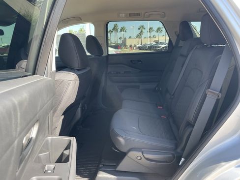 Certified 2025 Nissan Pathfinder SV w/ Black Appearance Package image 17
