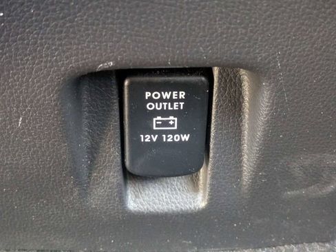 Used 2022 Mitsubishi Eclipse Cross LE FWD image 14