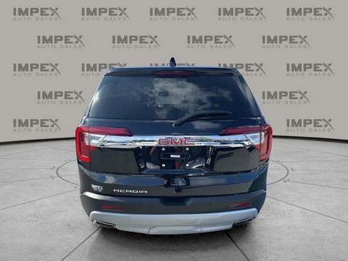 Used 2023 GMC Acadia SLE image 4