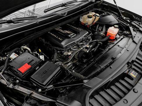 Used 2023 Cadillac Escalade ESV V image 44