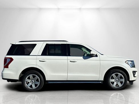 Used 2020 Ford Expedition XLT w/ Equipment Group 202A image 2