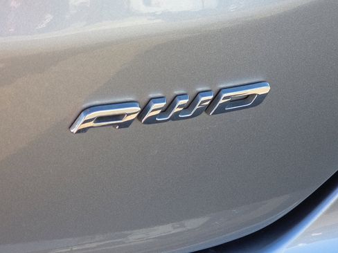 Used 2024 Ford Edge Titanium image 7