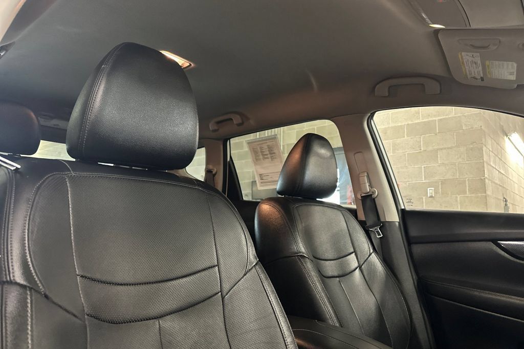 Used 2020 Nissan Rogue SL FWD image 20
