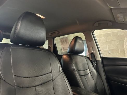 Used 2020 Nissan Rogue SL FWD image 20