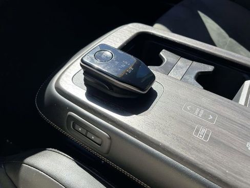 Certified 2025 Nissan Ariya FWD image 32