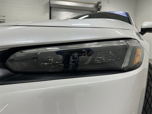 Used 2024 Honda Civic Sport Touring image 11
