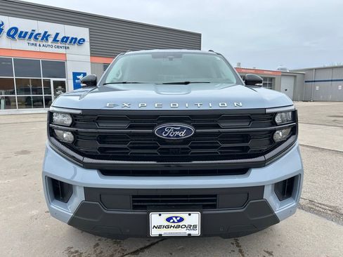 New 2026 Ford Expedition Max Active AWD/4WD image 2