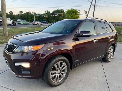 Used 2012 Kia Sorento SX w/ SX Premium Pkg AWD/4WD image 2