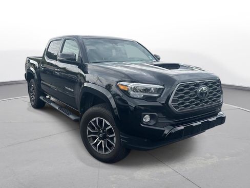 Used 2023 Toyota Tacoma TRD Sport w/ TRD Premium Sport Package RWD image 4