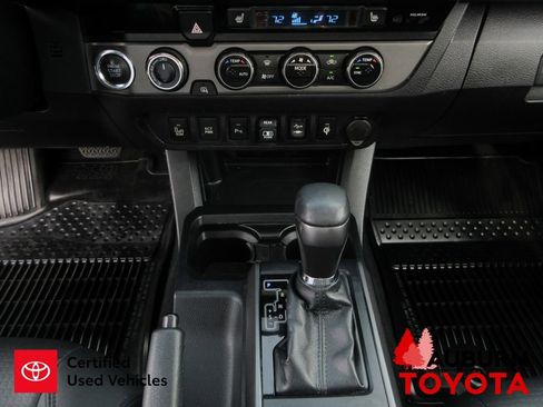 Certified 2018 Toyota Tacoma TRD Off-Road image 17