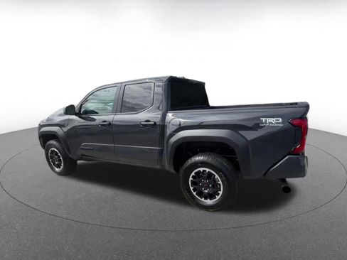 Used 2025 Toyota Tacoma TRD Off-Road AWD/4WD image 10