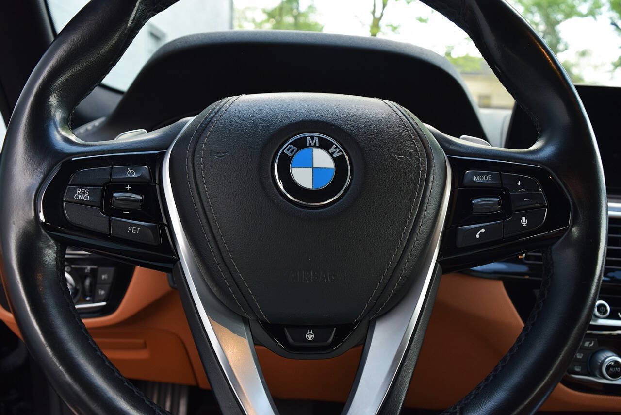 Used 2017 BMW 530i xDrive AWD/4WD image 30