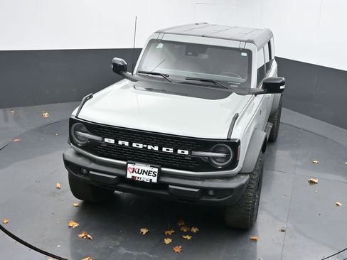 Used 2021 Ford Bronco Wildtrak image 40