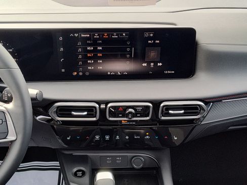 New 2026 Nissan Sentra SR w/ SR Premium Package image 9