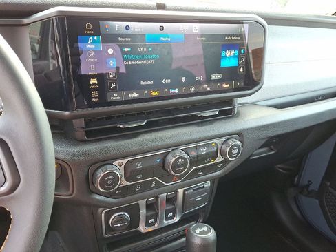 Certified 2024 Jeep Wrangler Sport S image 14