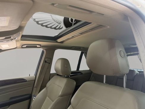 Used 2014 Mercedes-Benz ML 350 4MATIC w/ Premium 1 Package image 9