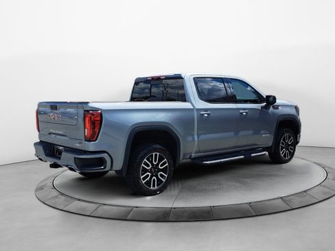 Used 2025 GMC Sierra 1500 AT4 w/ AT4 Premium Package AWD/4WD image 7