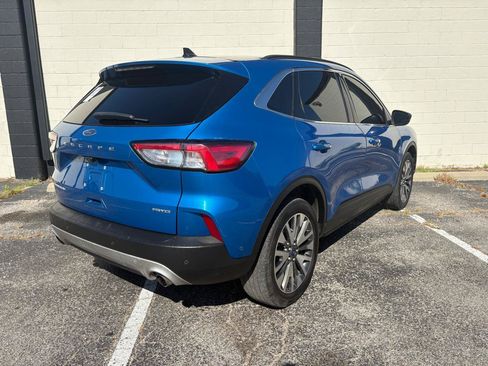 Used 2021 Ford Escape Titanium AWD/4WD image 3