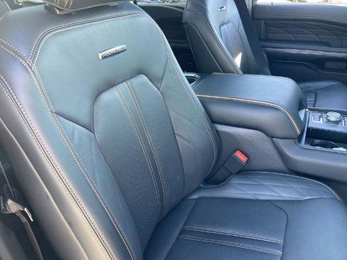 Used 2024 Ford Expedition Platinum image 24