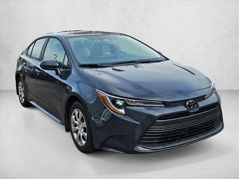 New 2025 Toyota Corolla LE image 7