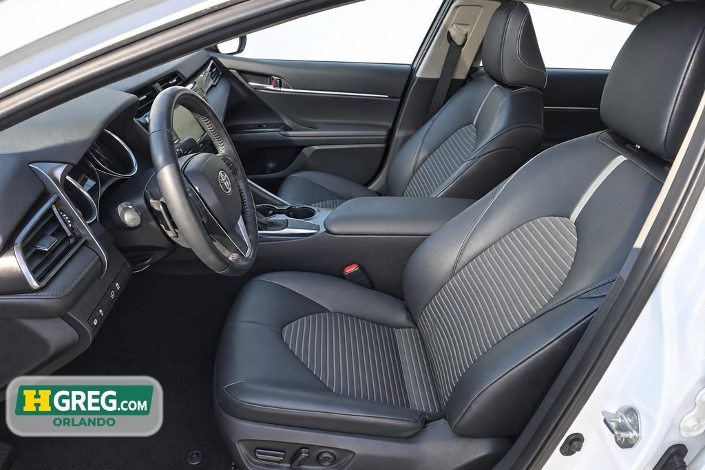 Used 2020 Toyota Camry SE FWD image 7