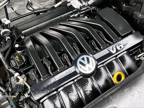 Used 2023 Volkswagen Atlas Cross Sport SEL image 29