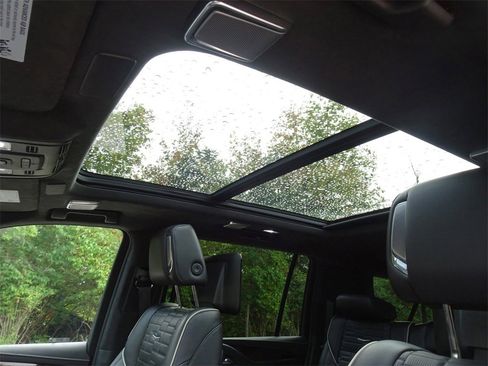 Used 2022 Cadillac Escalade ESV Premium Luxury Platinum w/ LPO, Floor Liner Package image 11