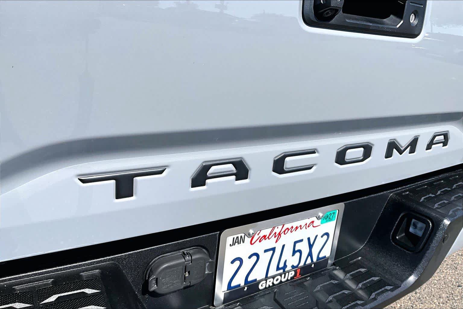 Certified 2020 Toyota Tacoma TRD Sport w/ TRD Premium Sport Package AWD/4WD image 30