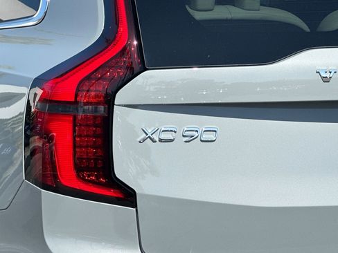 New 2026 Volvo XC90 B6 Ultra image 7