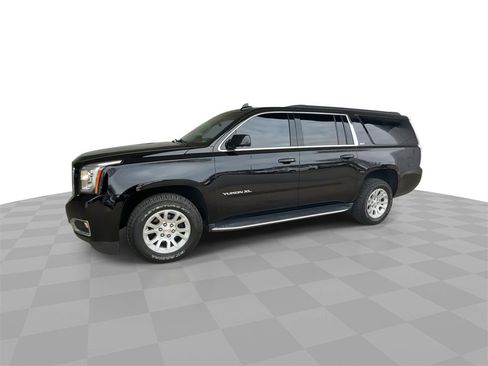 Used 2019 GMC Yukon XL SLT image 4
