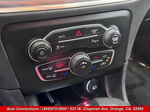 Used 2022 Dodge Charger SXT RWD image 15