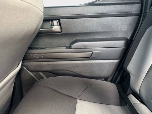 Used 2025 Toyota Tacoma TRD Off-Road image 13