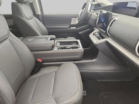 New 2025 Ford Expedition Max Active image 25