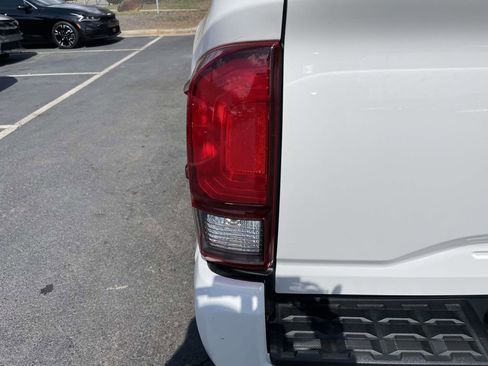 Used 2021 Toyota Tacoma SR w/ SR Convenience Package image 19