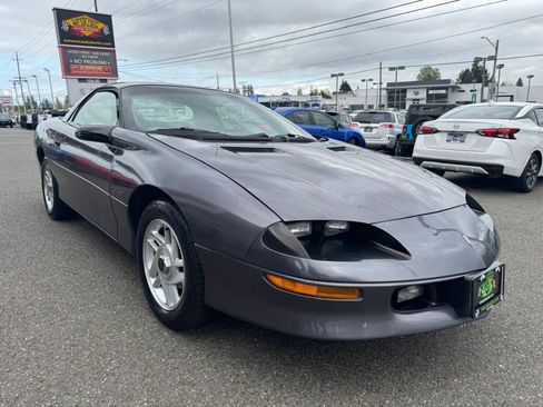 Used 1993 Chevrolet Camaro Z28 RWD image 6