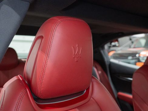 Used 2021 Maserati Ghibli S GranSport RWD image 32