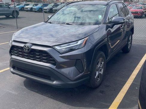 Used 2024 Toyota RAV4 XLE image 1