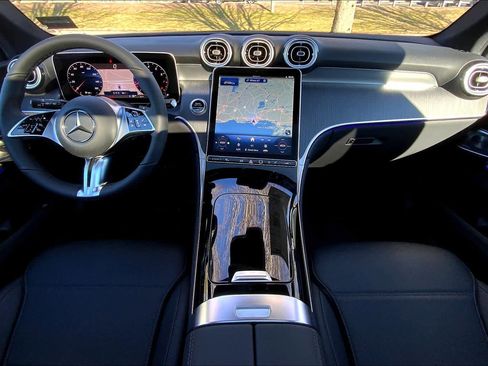 Certified 2025 Mercedes-Benz GLC 300 4MATIC image 5