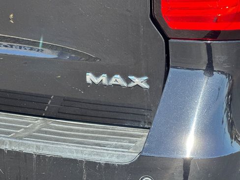 Used 2024 Ford Expedition Max XLT image 28