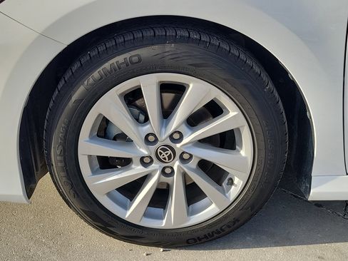 Used 2023 Toyota Camry LE image 10