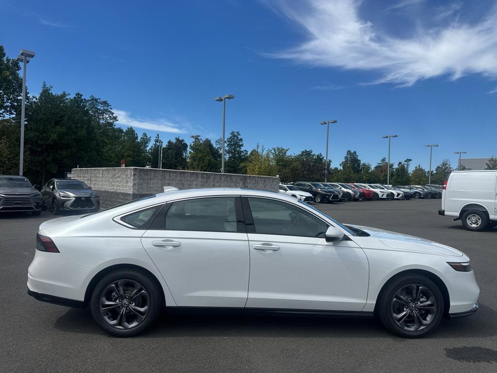 New 2026 Honda Accord Hybrid EX-L image 8